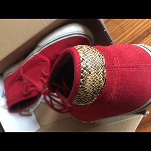 Red Vans Chukka Boot